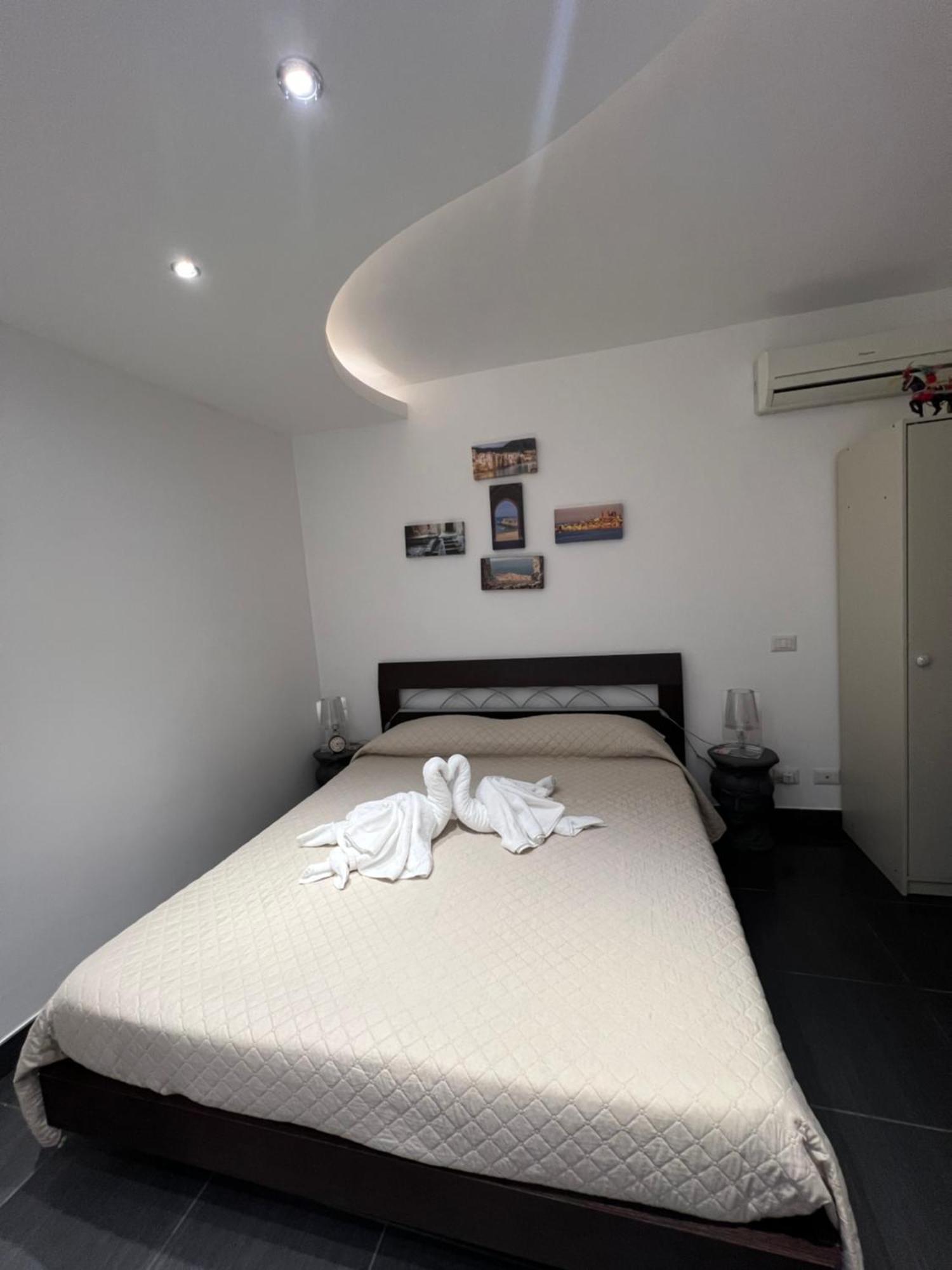 Nel Cortile Suite เชฟาลู ภายนอก รูปภาพ